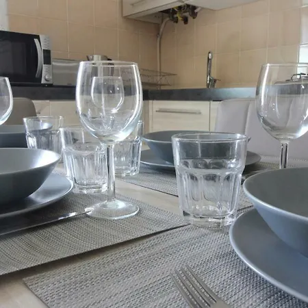 Cornalia Apartment *