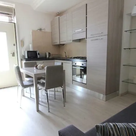 Cornalia Apartment