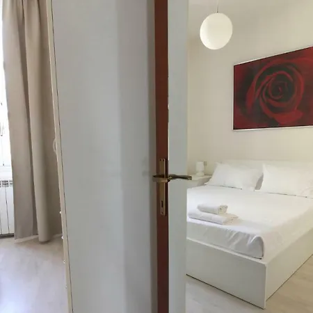 Cornalia Apartment